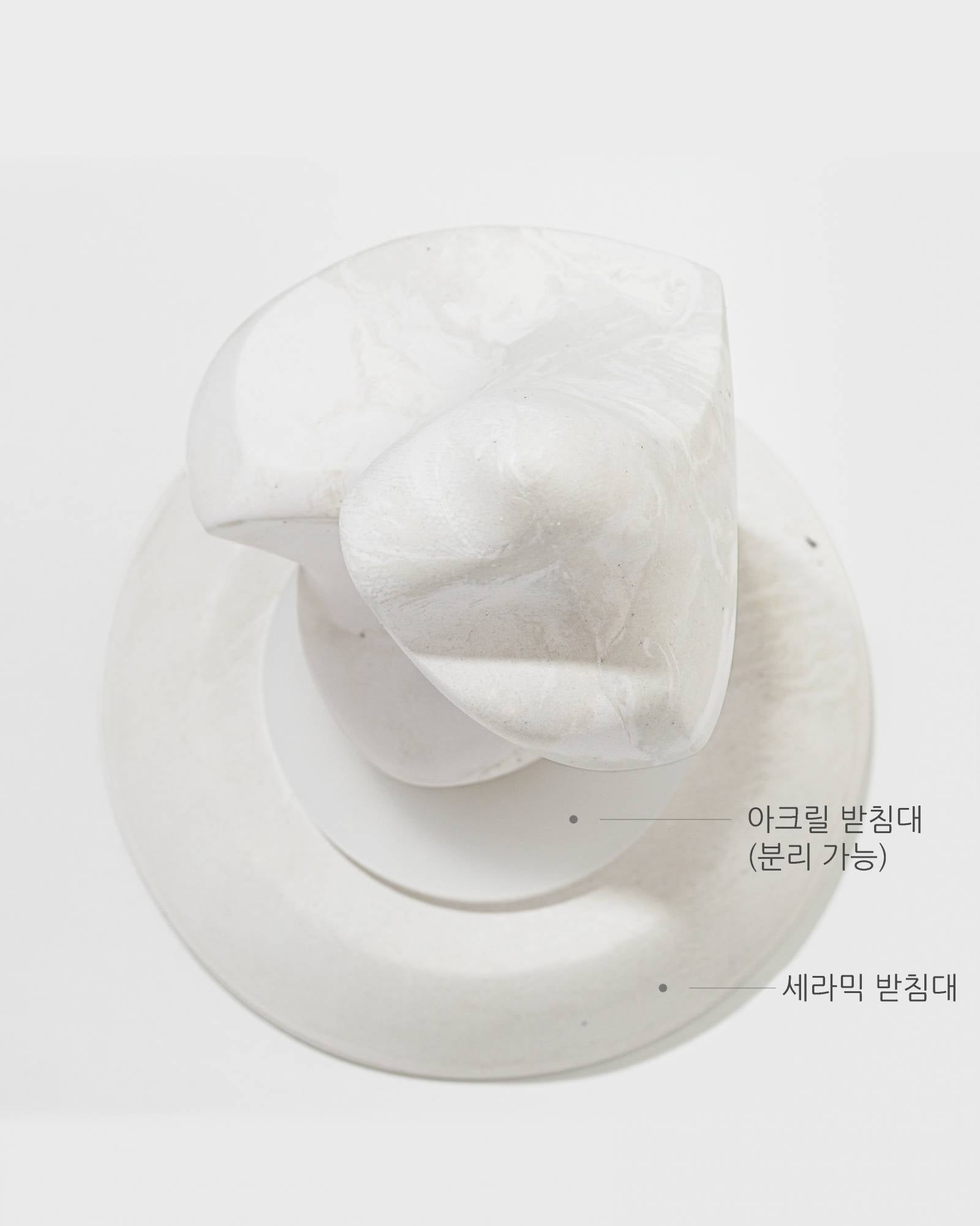 Cloud nine - Momolim 모모림 - CAVA LIFE