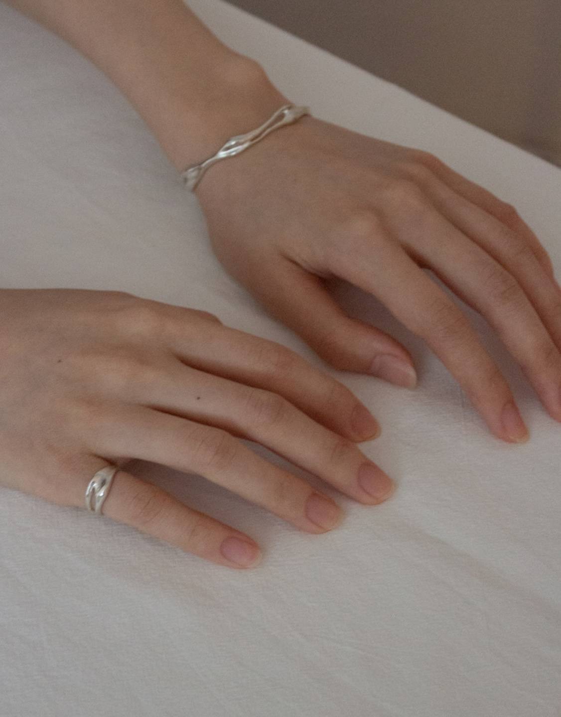 haett's signature bangle