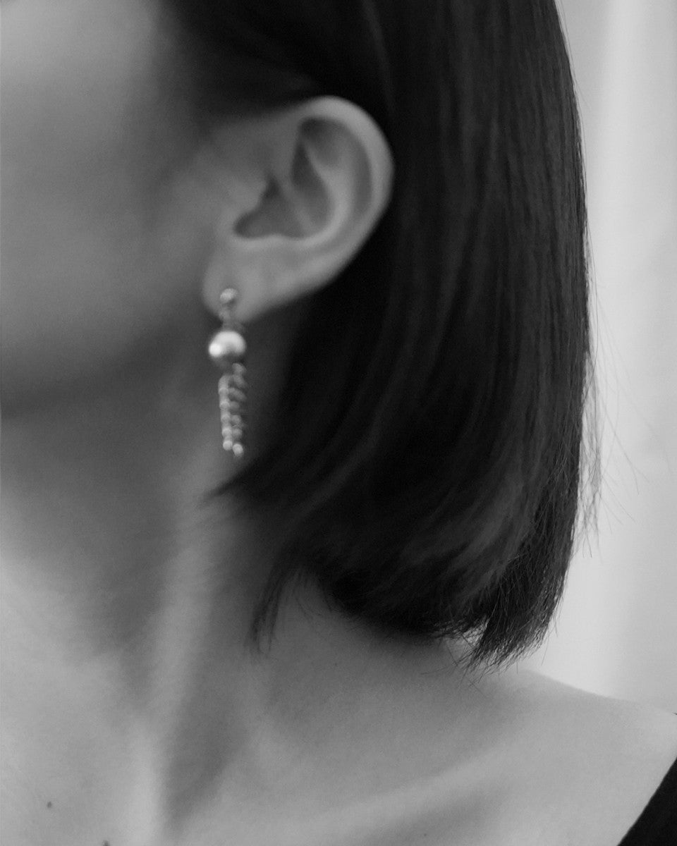 Focus Single Earring│포커스 싱글 귀걸이 - Pauline Louise 폴린루이즈 - CAVA LIFE