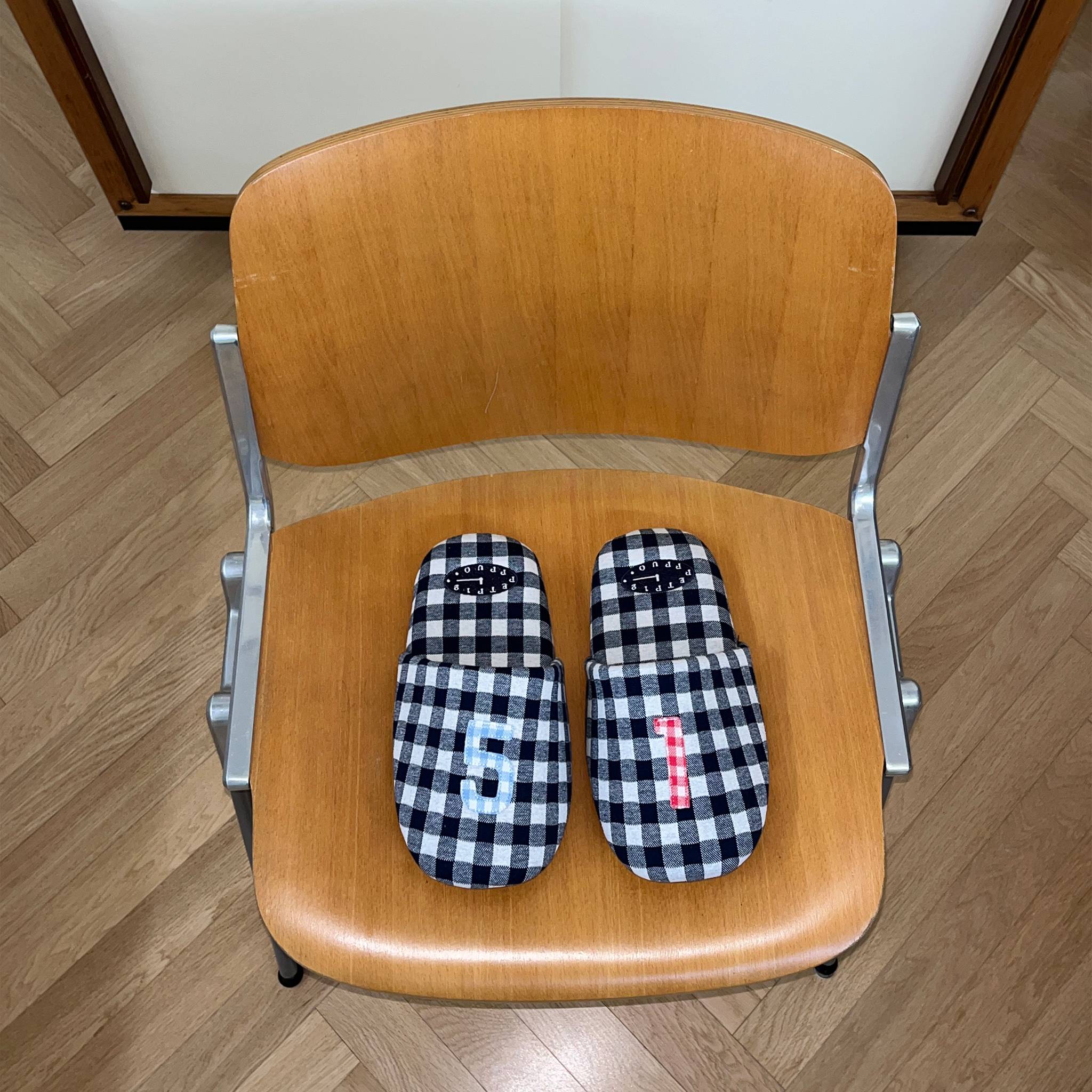 51 O’Clock Check Room Shoes