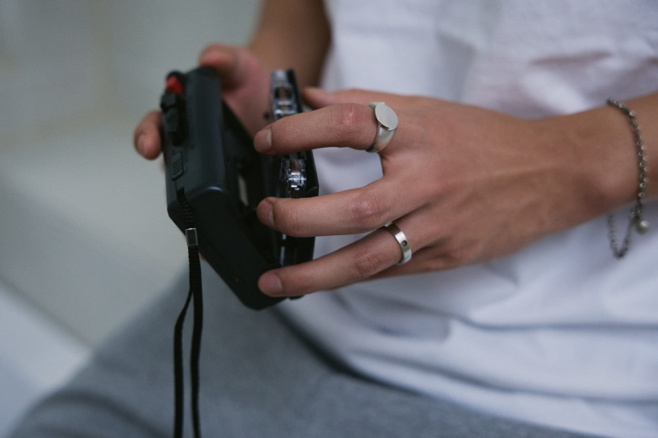 Void circle ring - OVERTHELINE 오버더라인 - CAVA LIFE