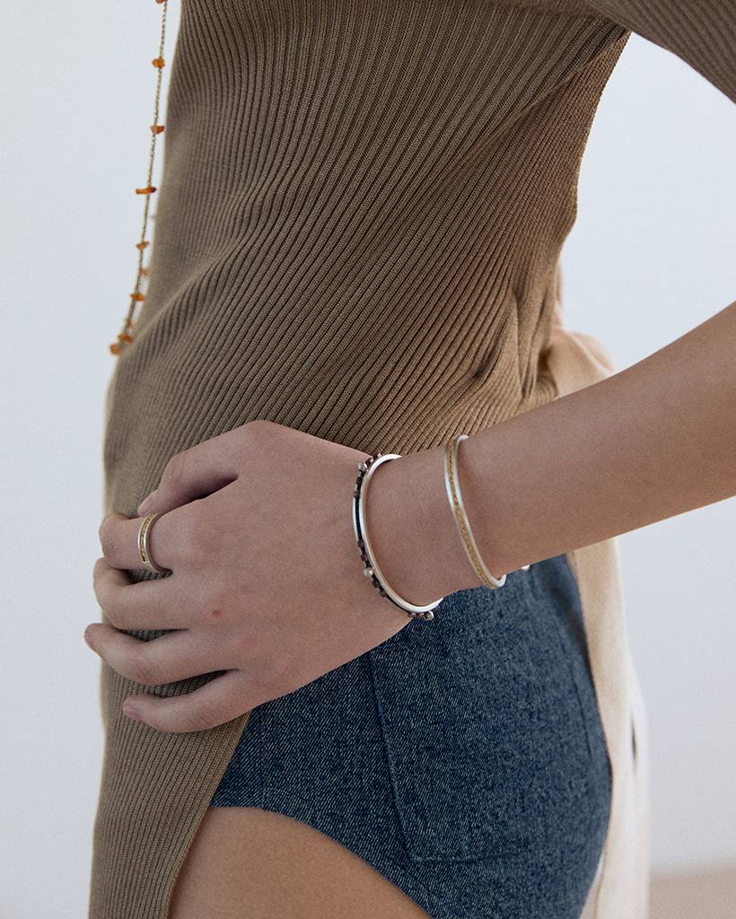 crochet bangle/ beige