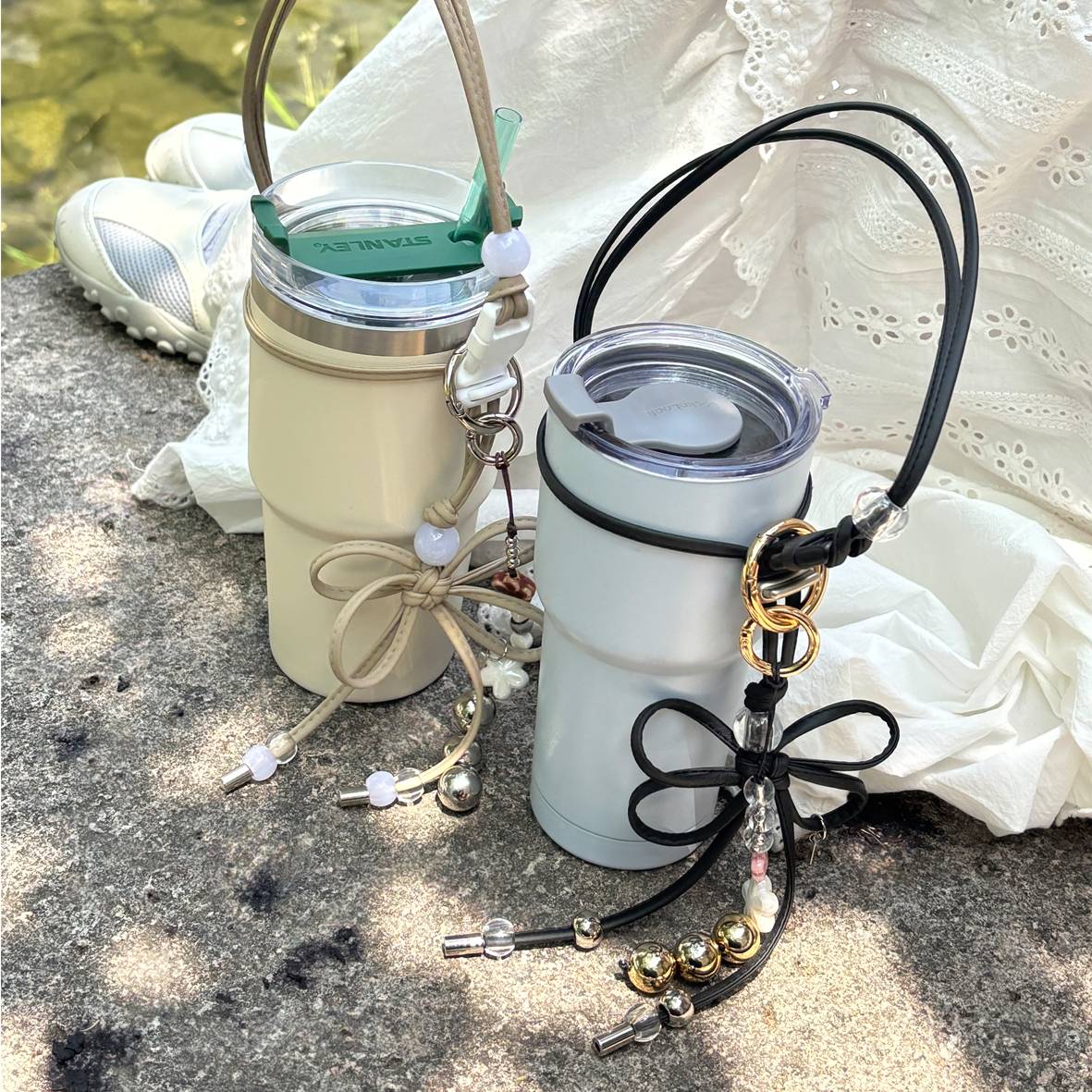 매화 도자 키링 (Maehwa Ceramic Keyring)