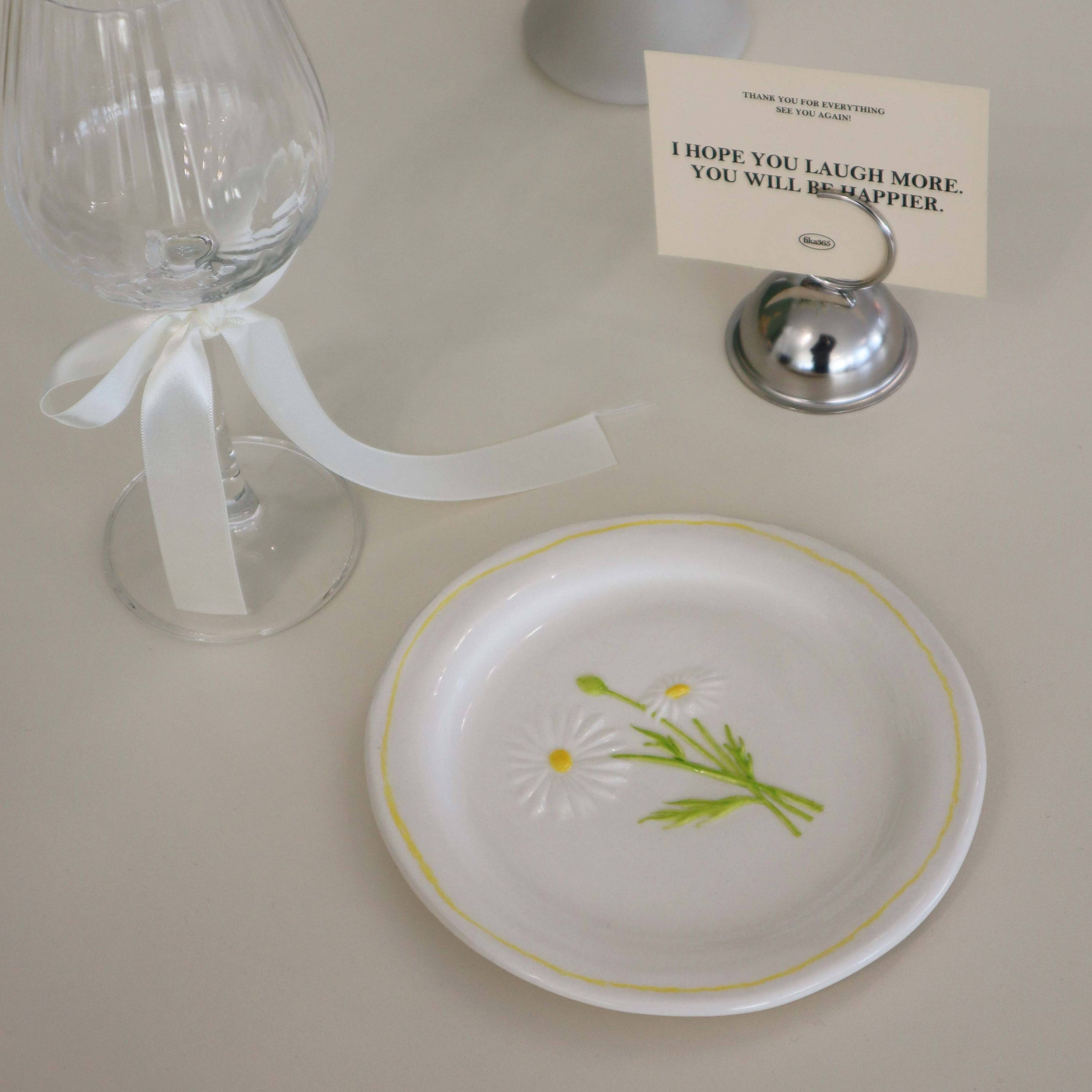 Daisy plate