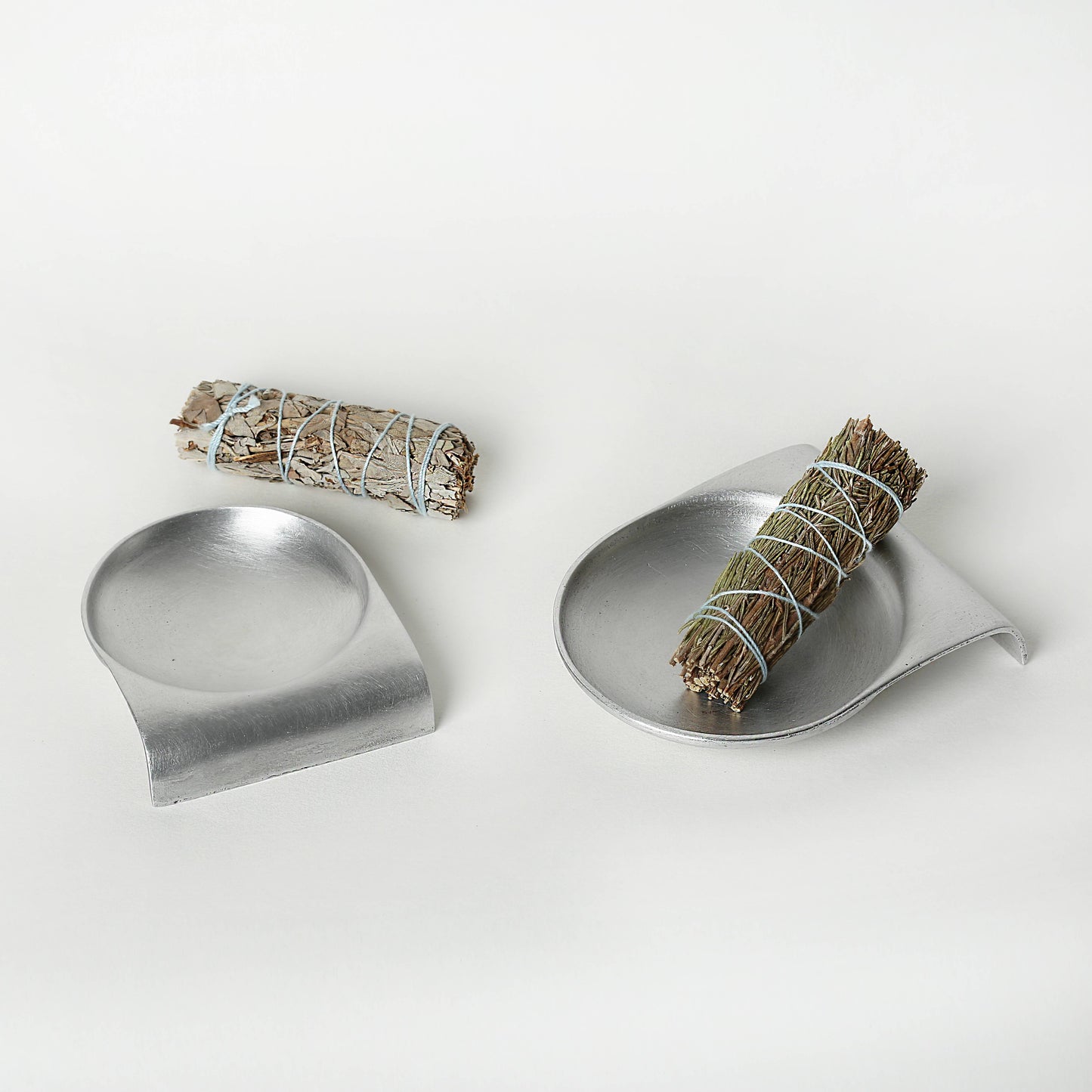 라운드 스머징 홀더 - AN EUNKYUNG / EKA CRAFT 안은경 / 에카 크라프트 - CAVA LIFE