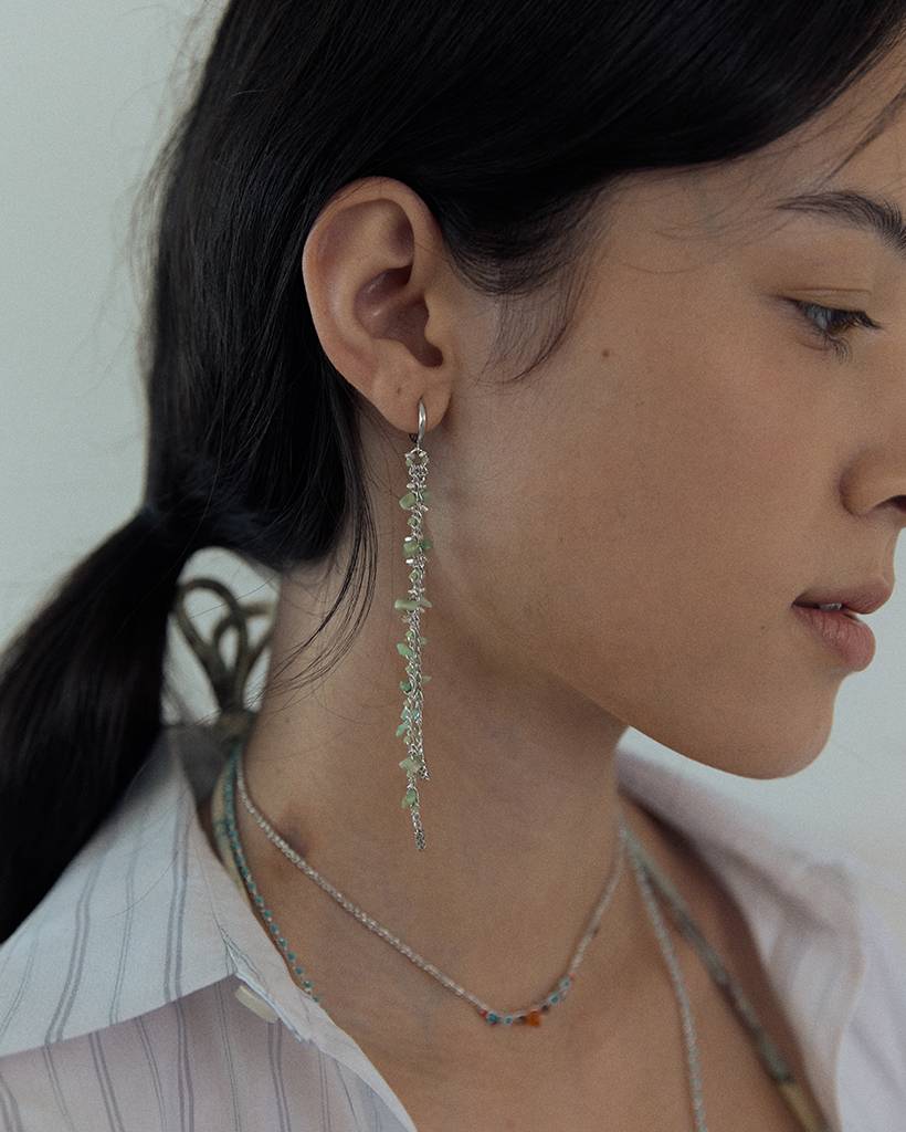 chrysoprase chips metallic crochet earring