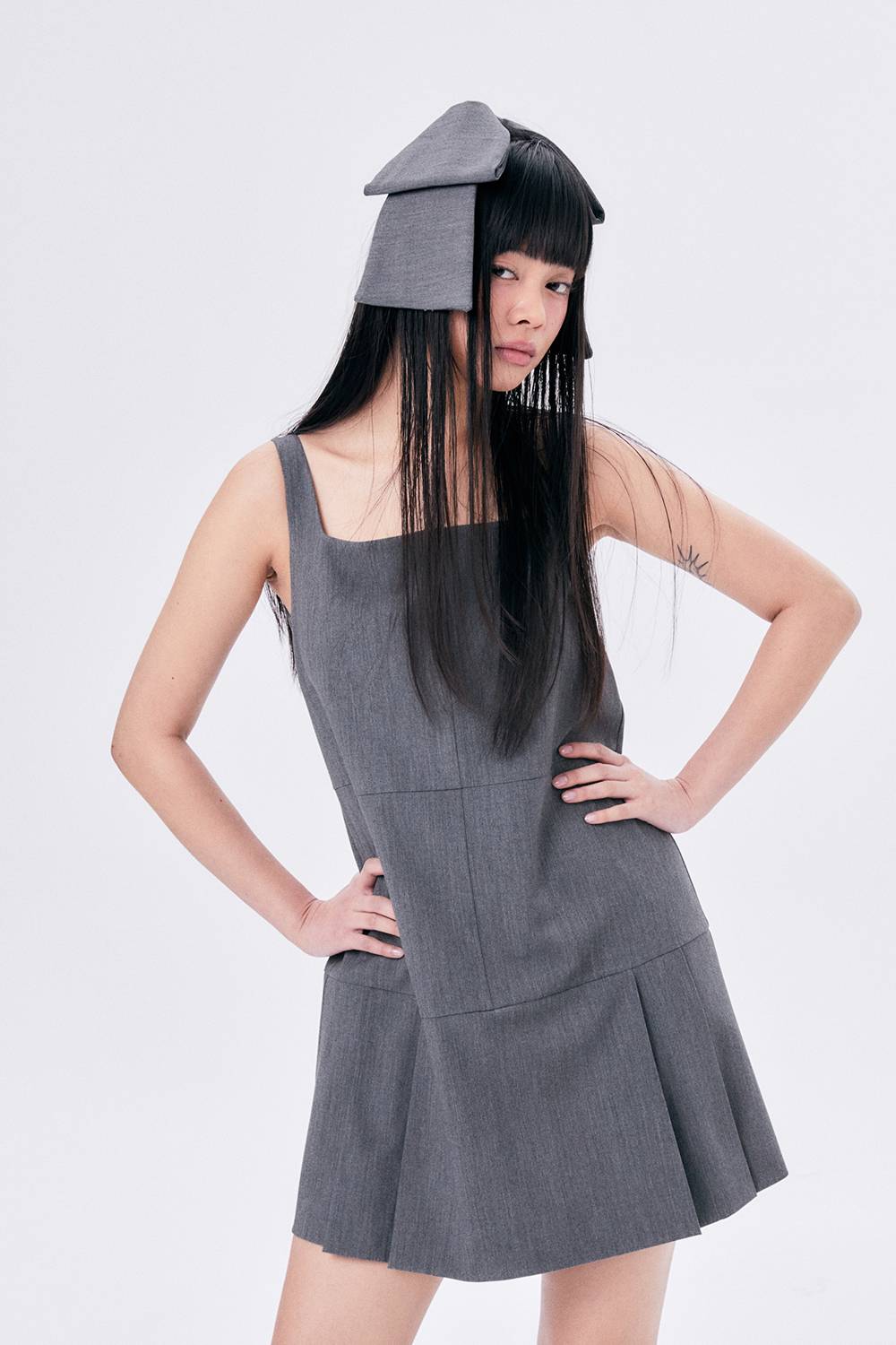 MINI SCHOOL DRESS / GRAY - HALOMINIUM  할로미늄 - CAVA LIFE