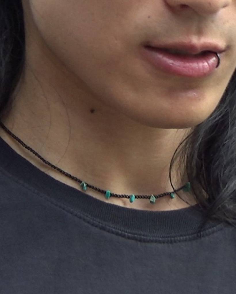 turquoise chips metallic crochet necklace