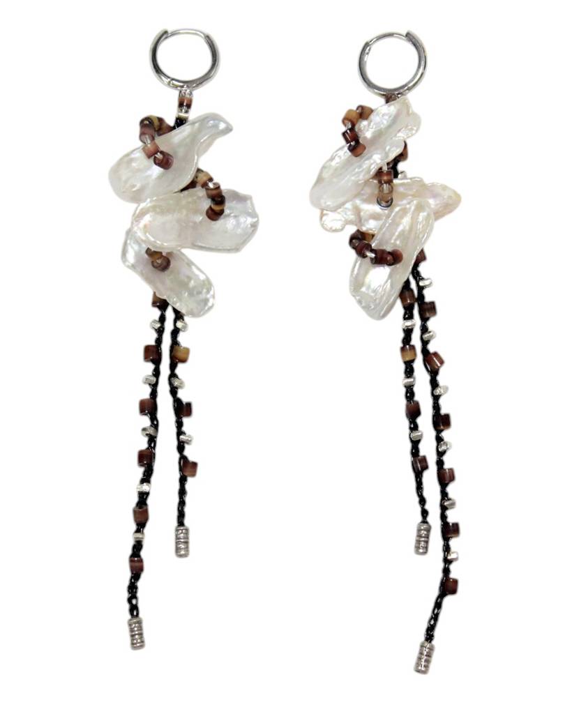 dim soluna metallic crochet earring