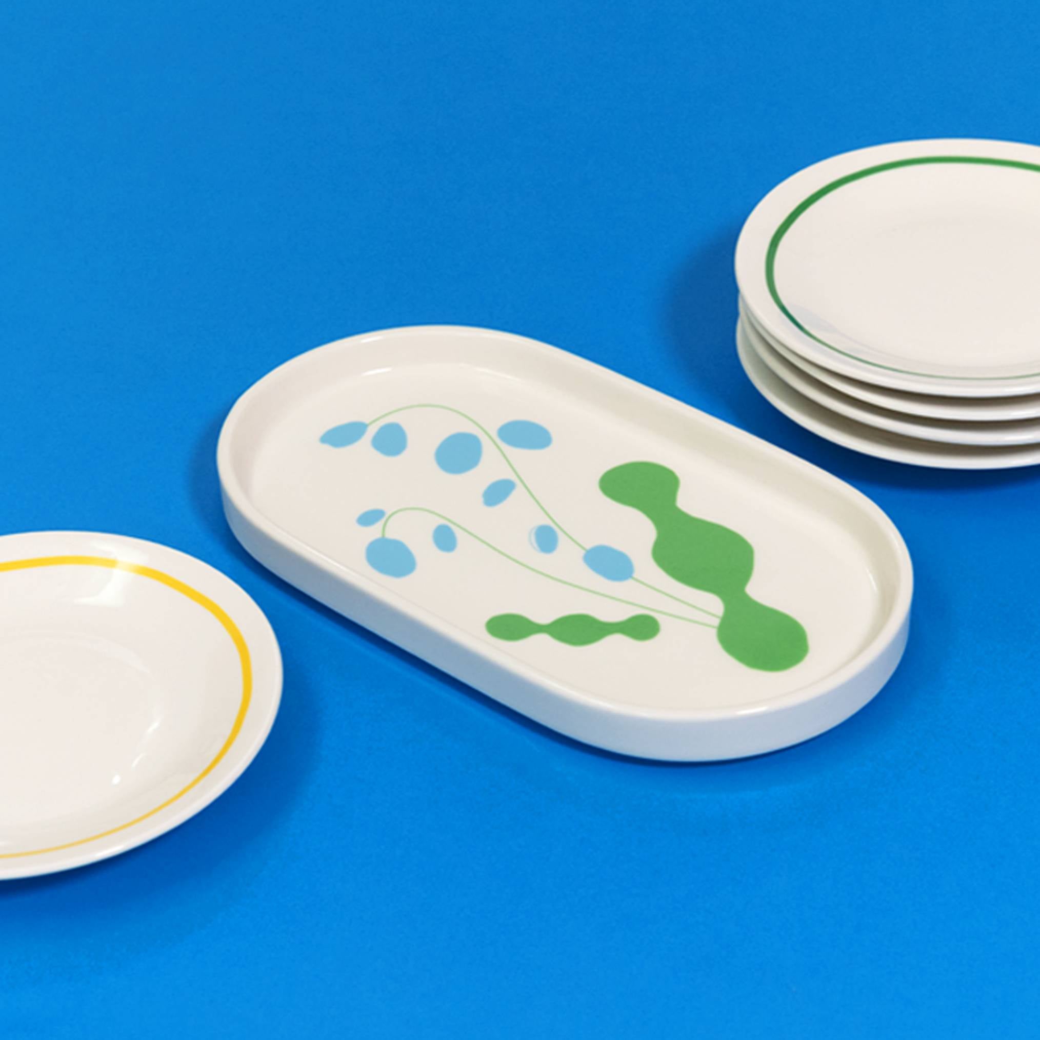 스카이 블루 플라워 오발 플레이트