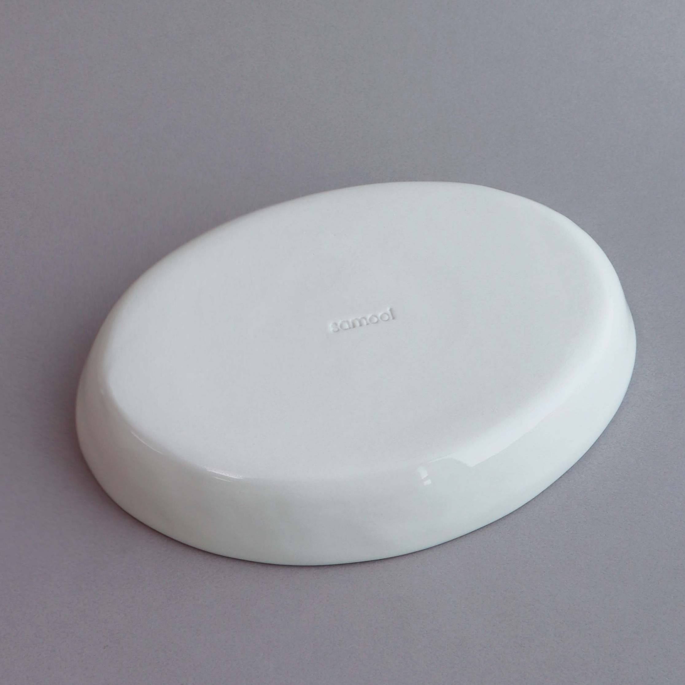 black ribbon bunny dish