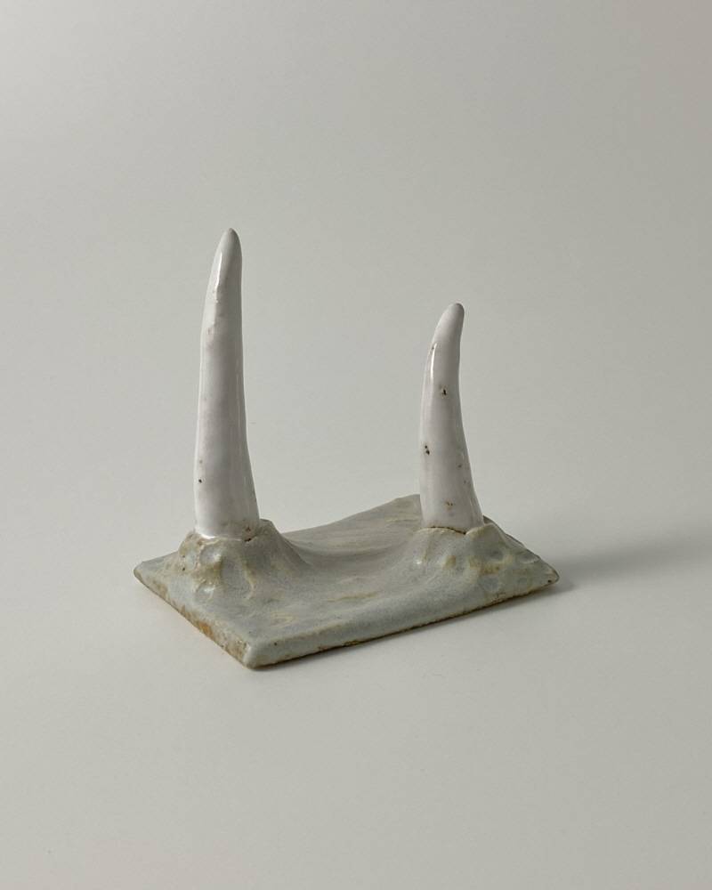 대지 위 두개의 뿔 (Sky grey) - khoikos 코이코스 - CAVA LIFE