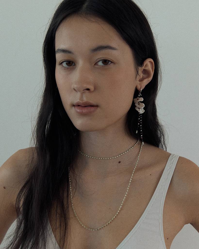 dim soluna metallic crochet earring