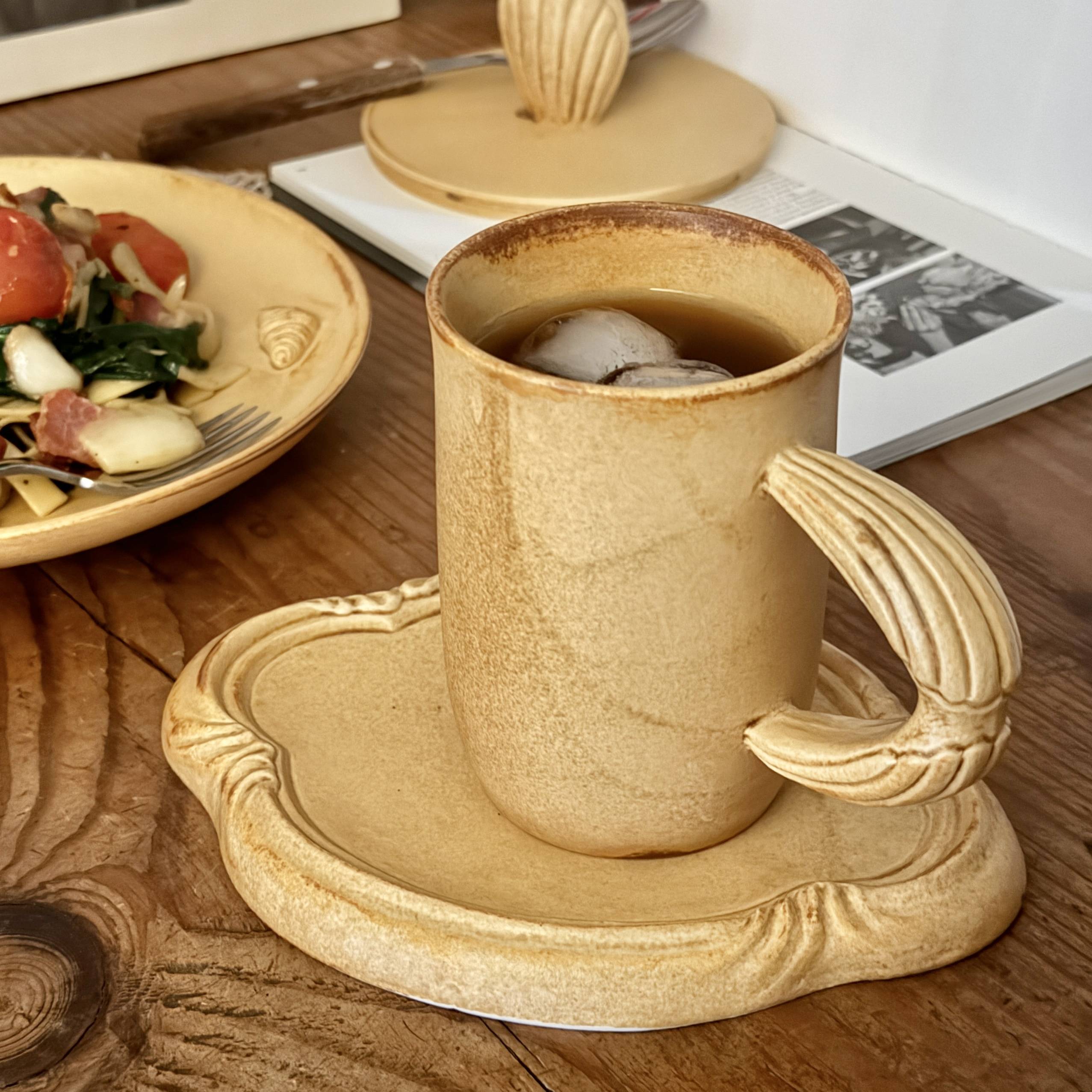 프루스트의 마들렌 mug (custard cream) - Colin et Chloé 콜랭에클로에 - CAVA LIFE