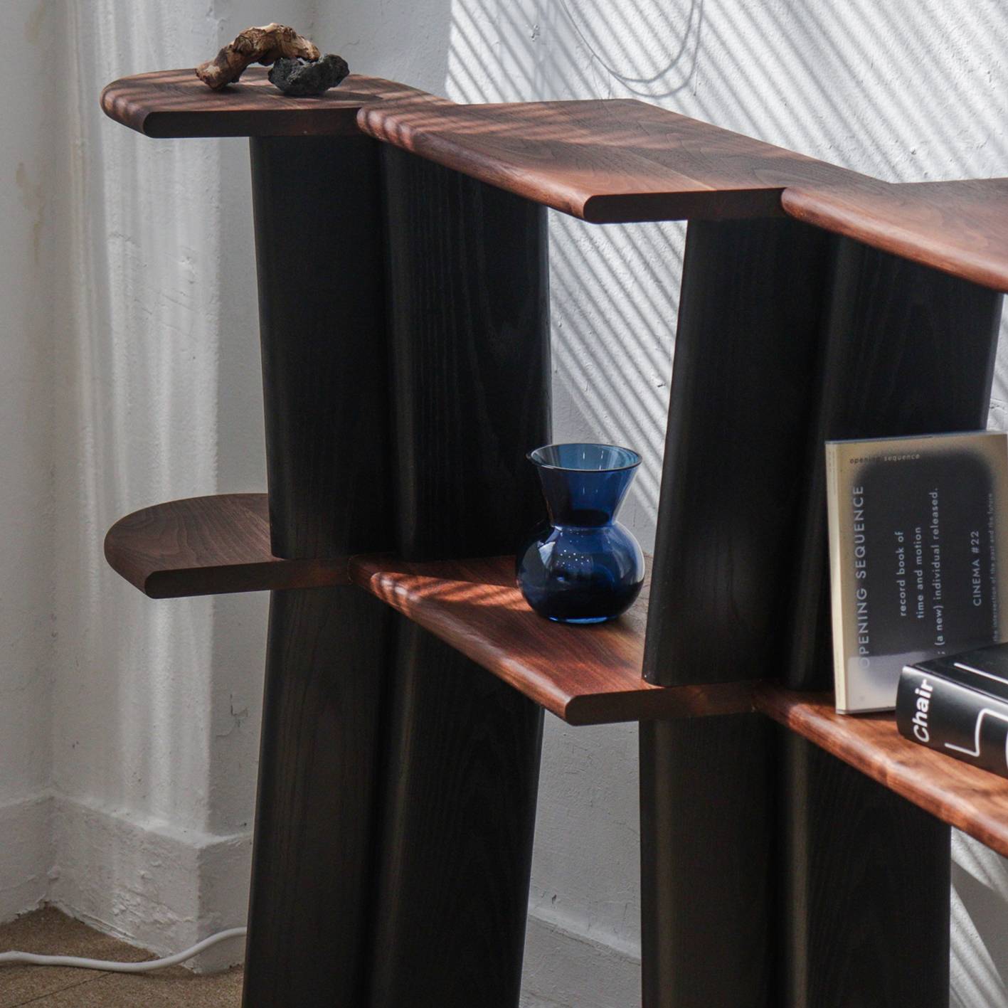 Pinar Shelf | Walnut, Black