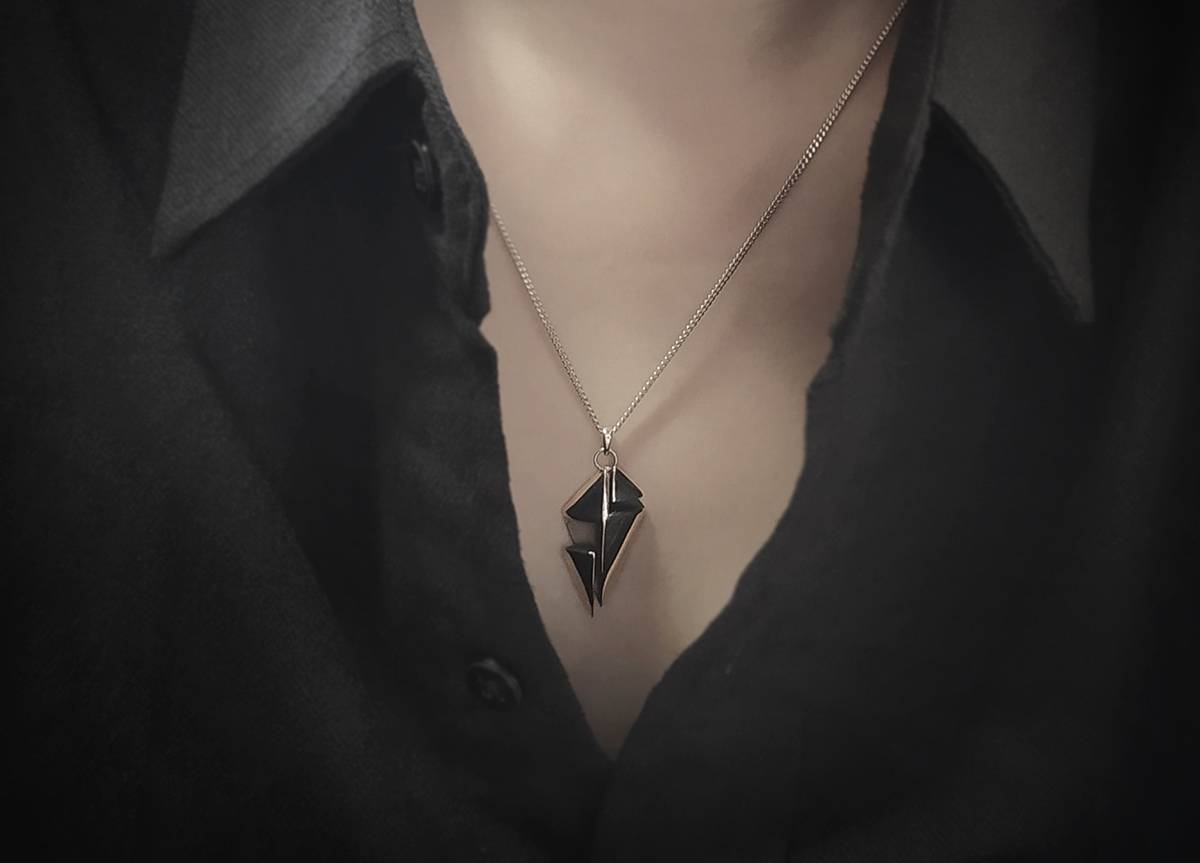 바스테트 27mm 스플릿 목걸이 - Sekhmet 세크메트 - CAVA LIFE