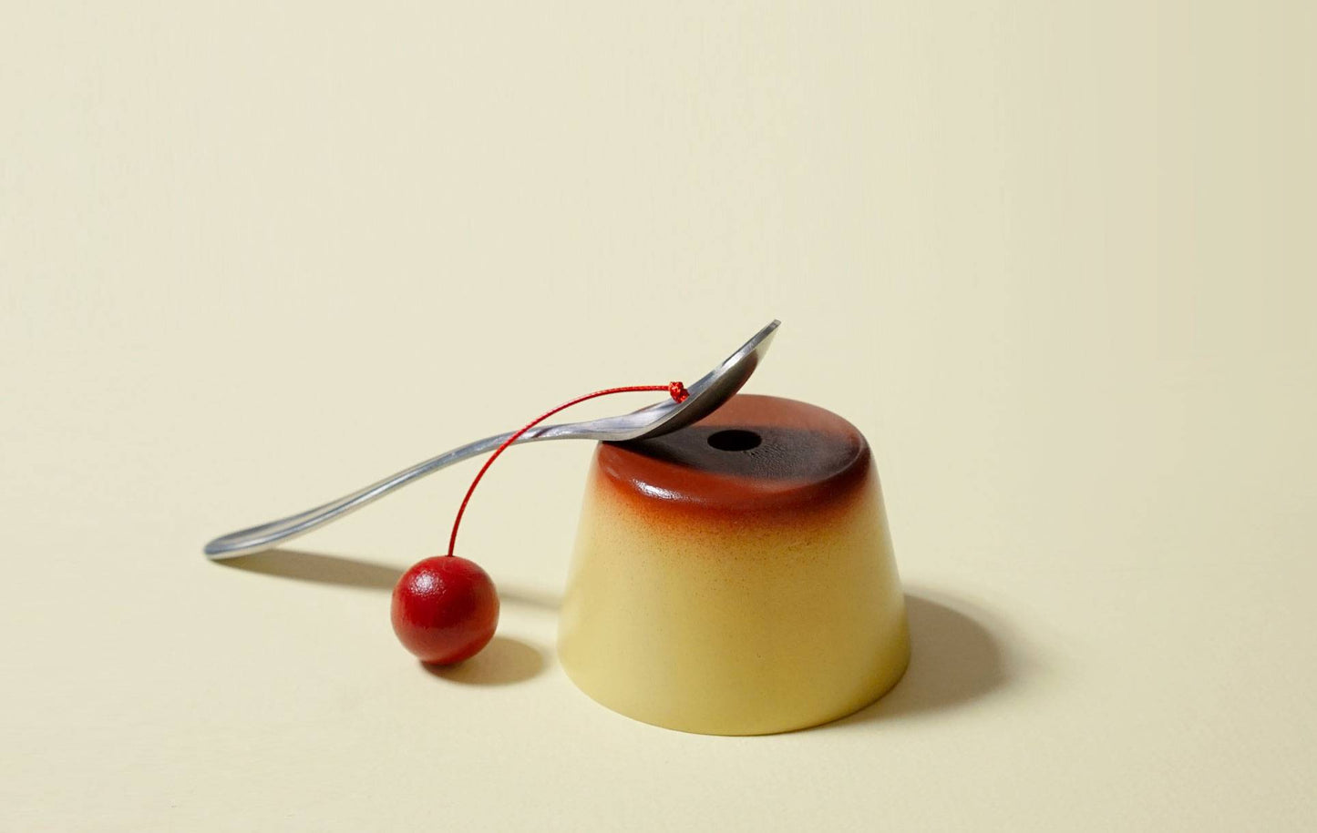 Custard Pudding 펜스탠드