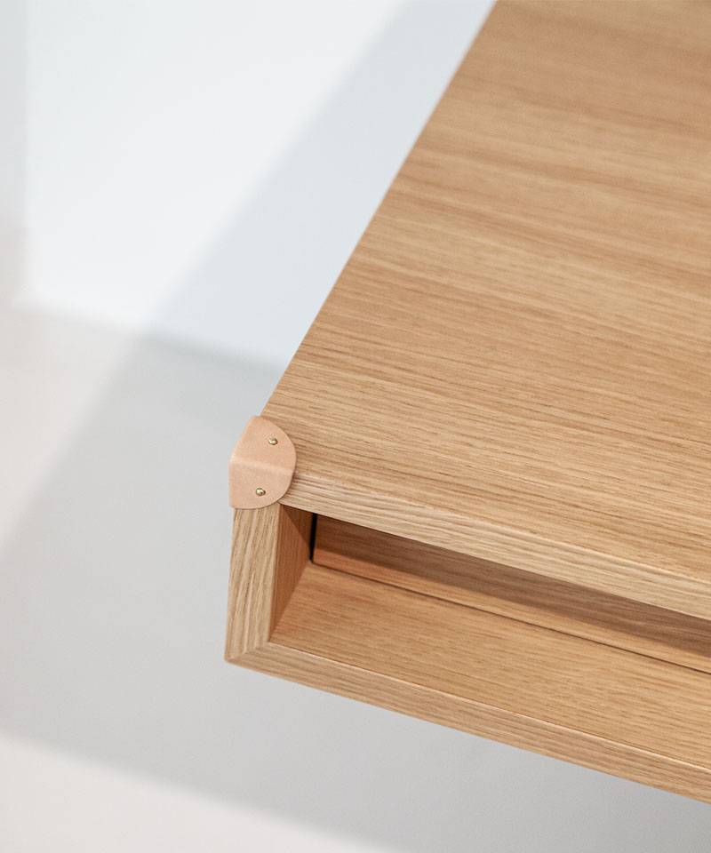 Leather Corner - Black, Natural