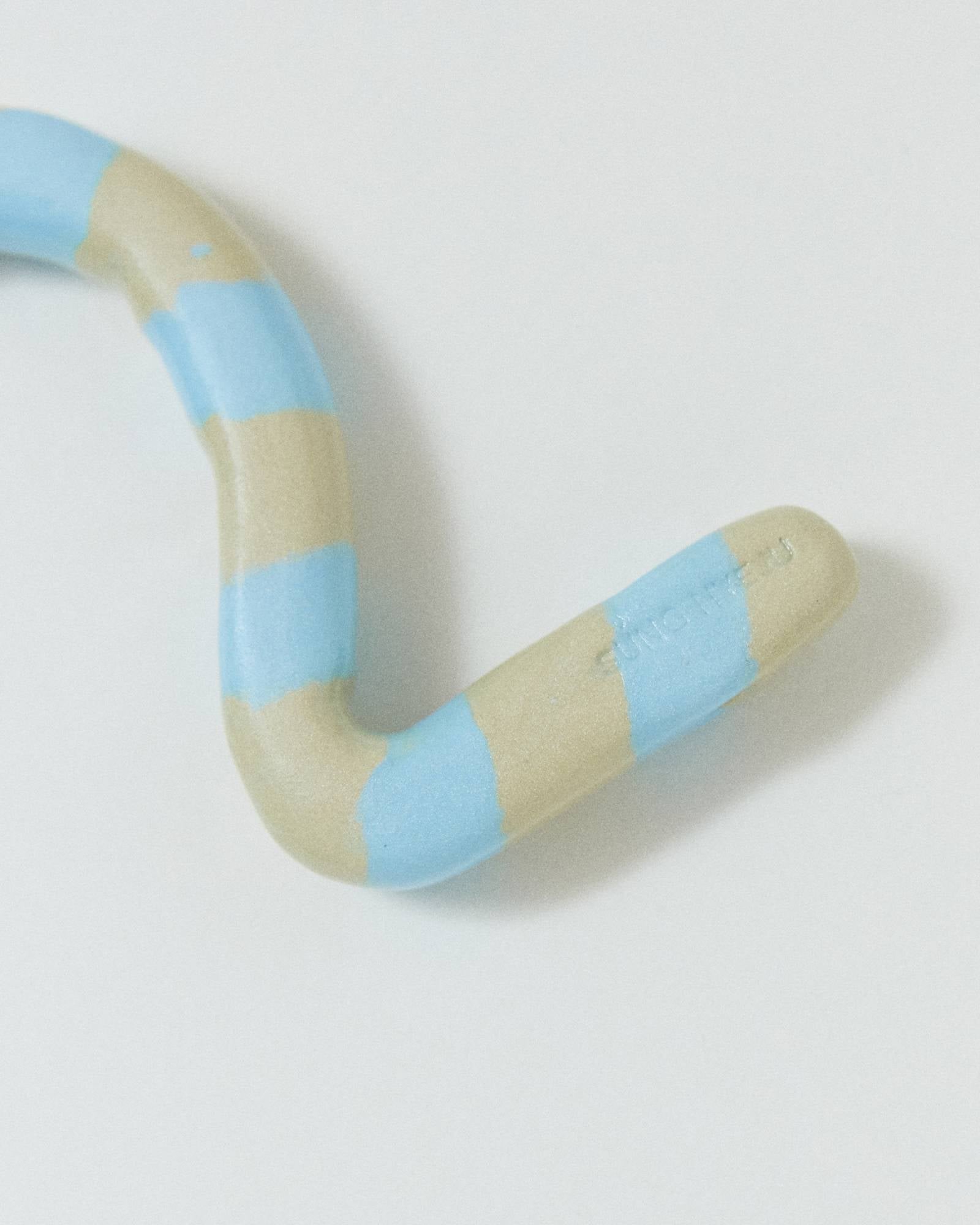 Hanger 01 - Sung Hyeju 성혜주 - CAVA LIFE