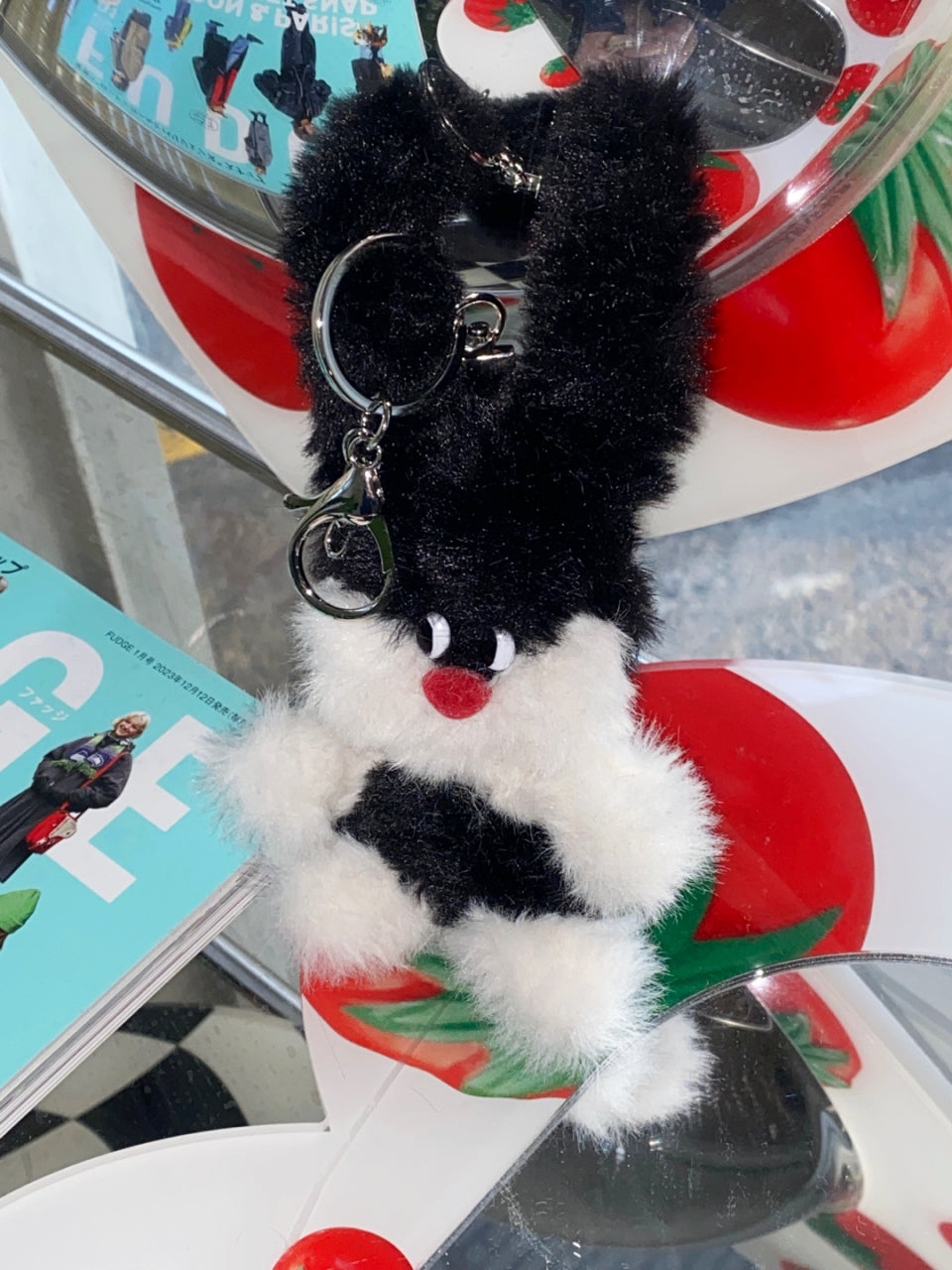 Black rabbit keyring