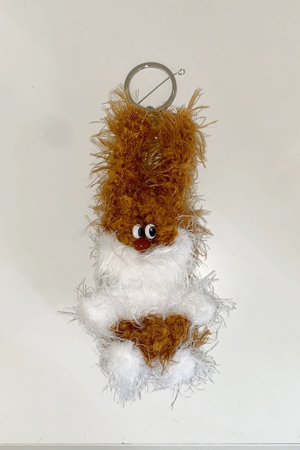 wiggly brown rabbit keyring