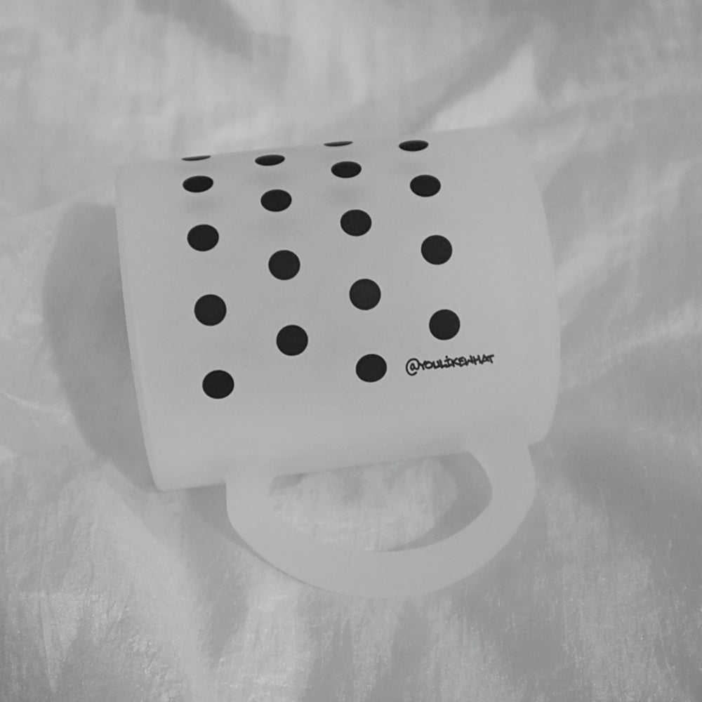 Black dot glass mug (matte)