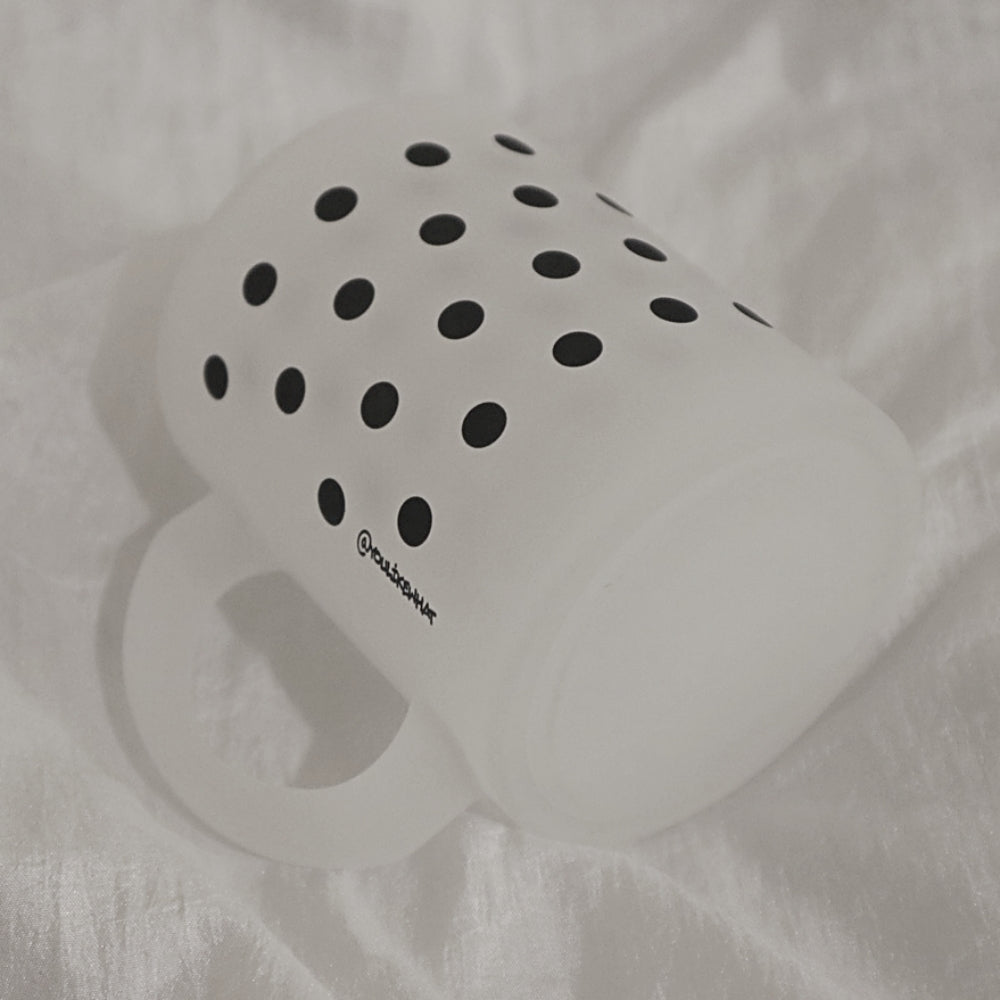 Black dot glass mug (matte)