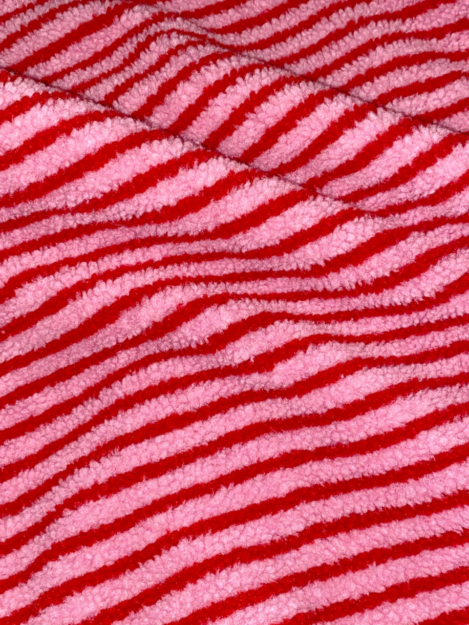 Fur stripe stool (red&pink)