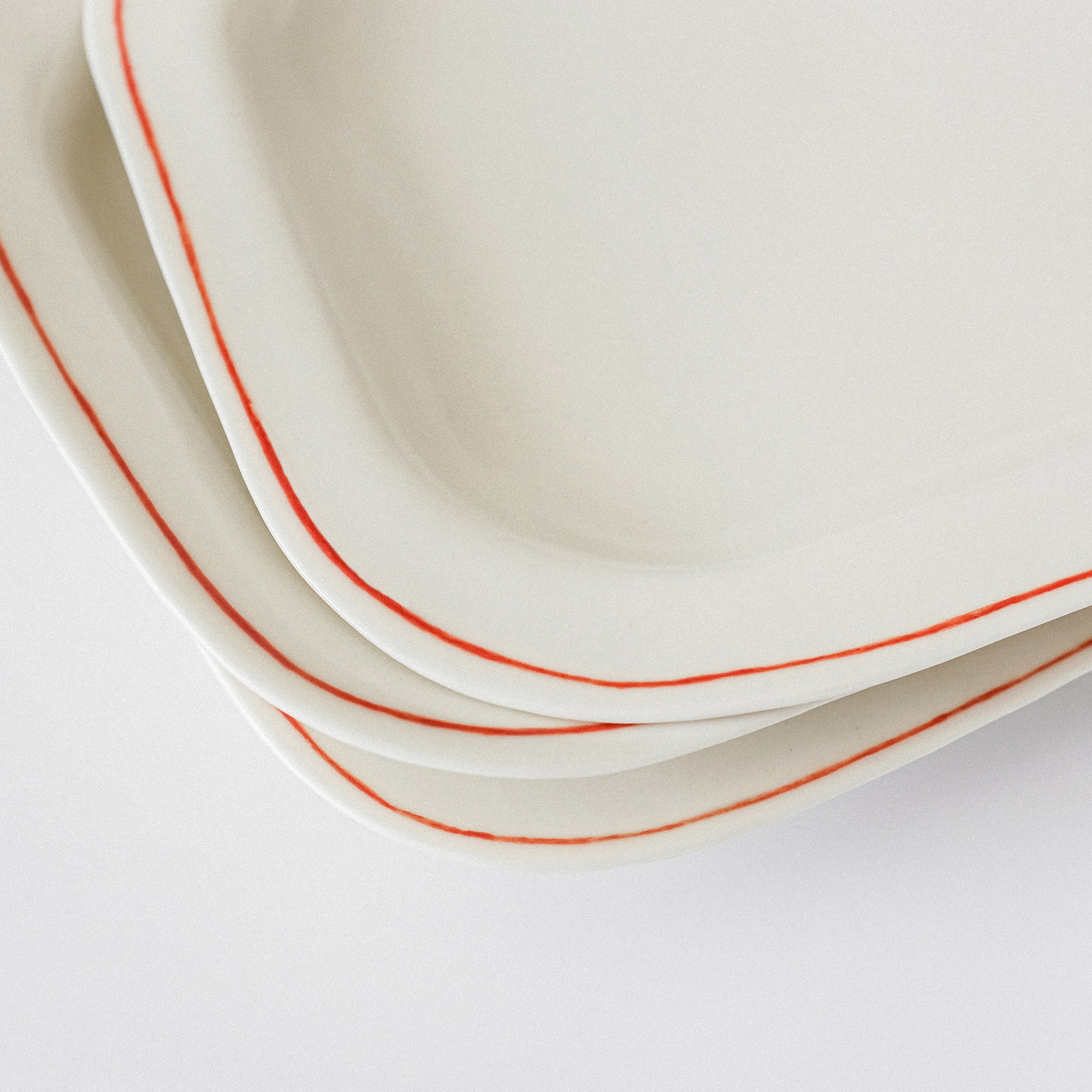 레드커런트 사각 접시 - LILY CERAMICS 백합도자기 - CAVA LIFE