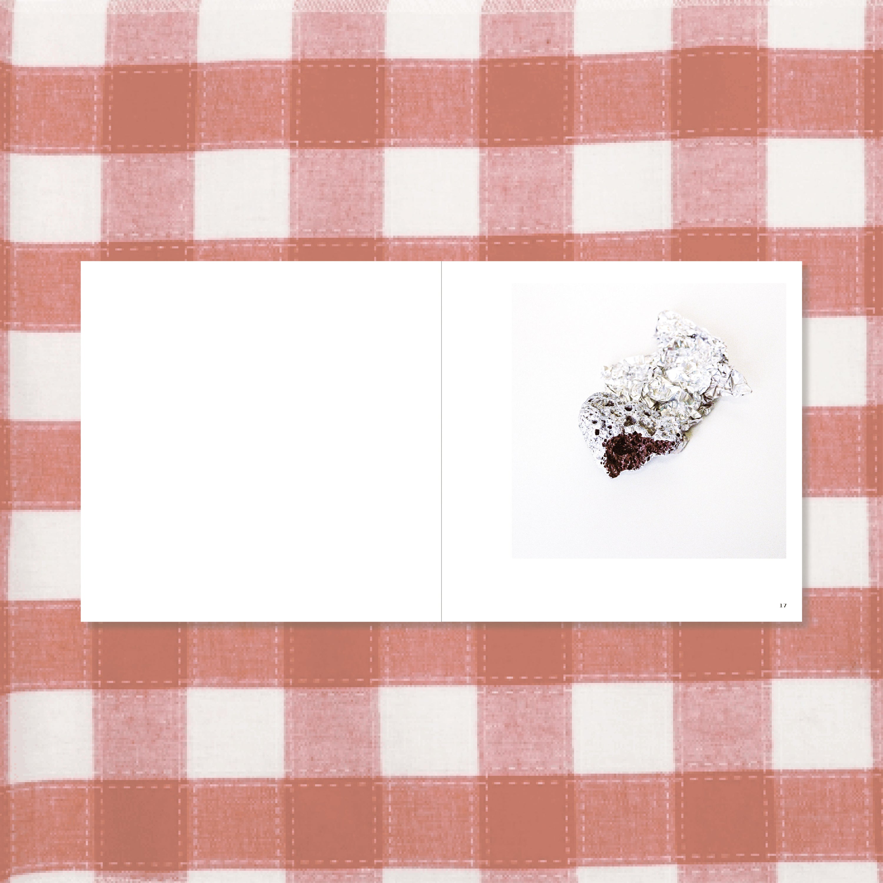 The cake that never melts - boseol 보설 - CAVA LIFE