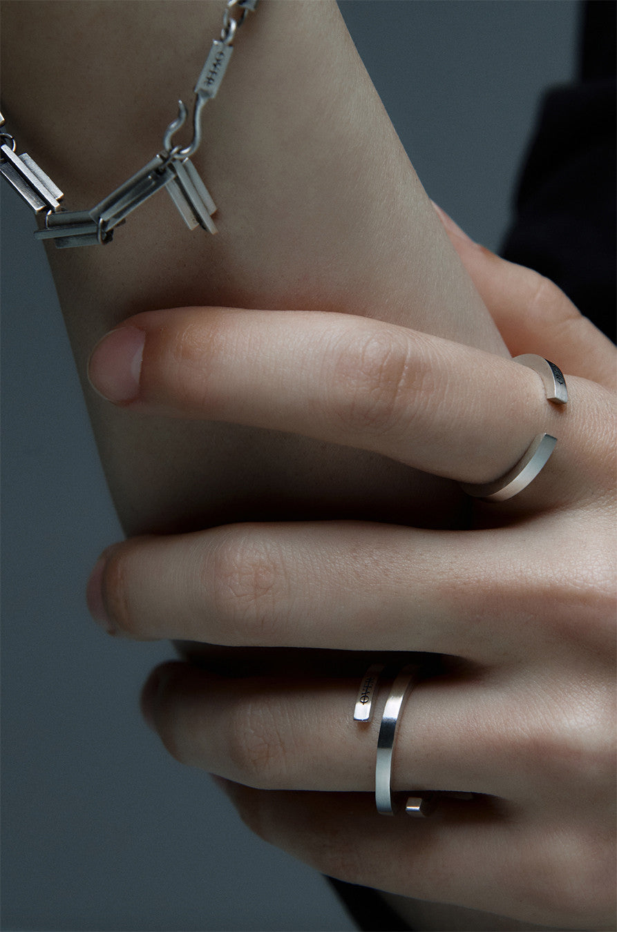 Bold line ring - OVERTHELINE 오버더라인 - CAVA LIFE